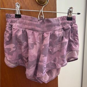 lululemon athletica Hotty Hot Pink Camo Athletic Shorts. 2.5”